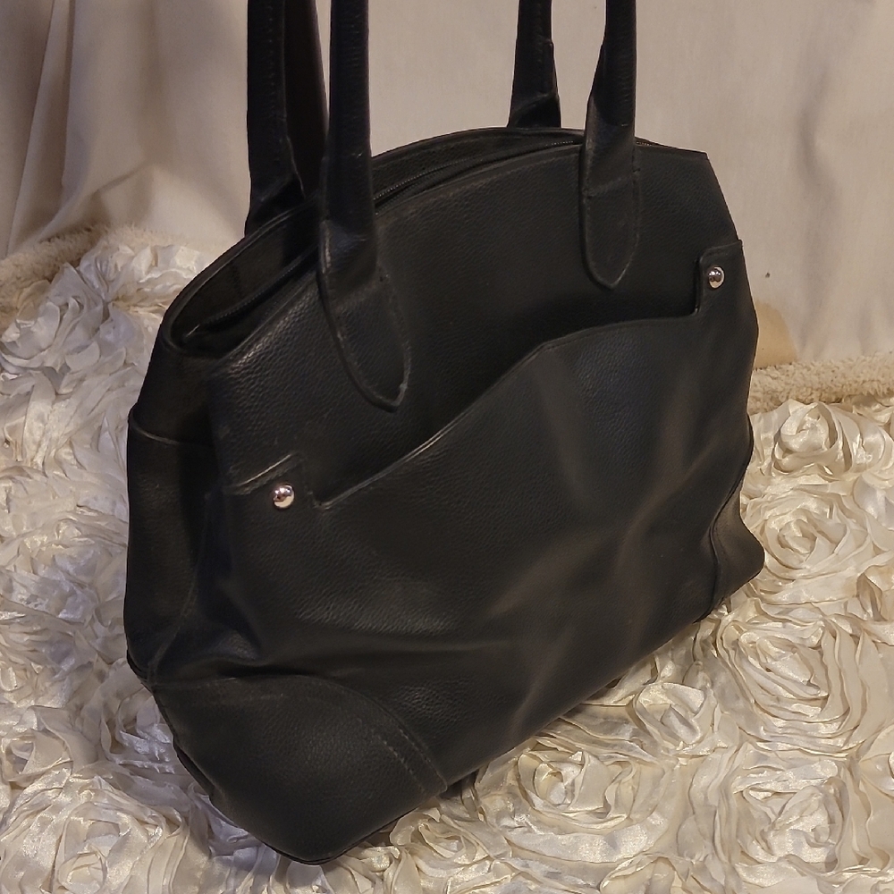 Bueno Black Shoulder Bag Purse.